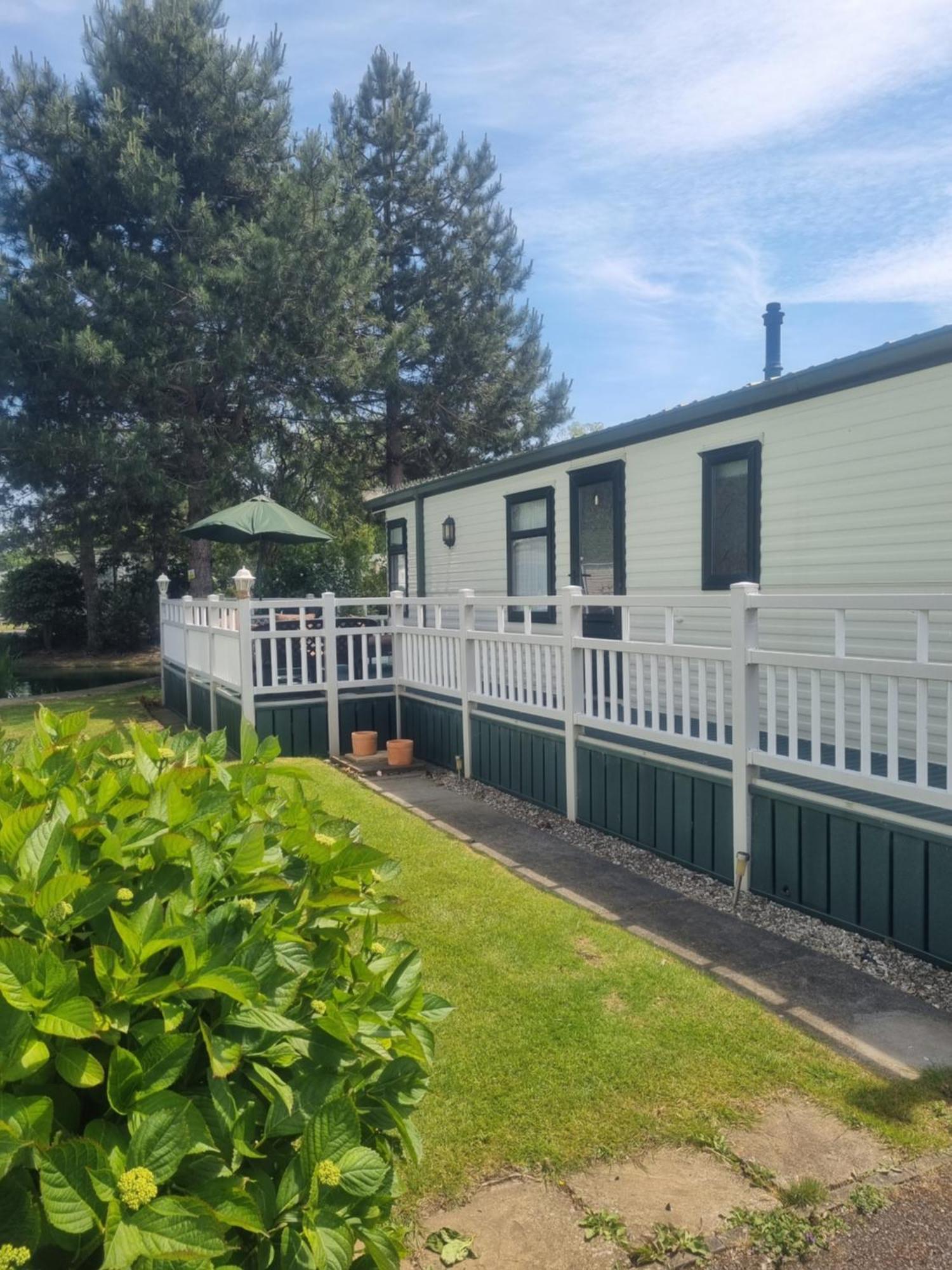 Sunrise Holidays - Emerald Holiday home *