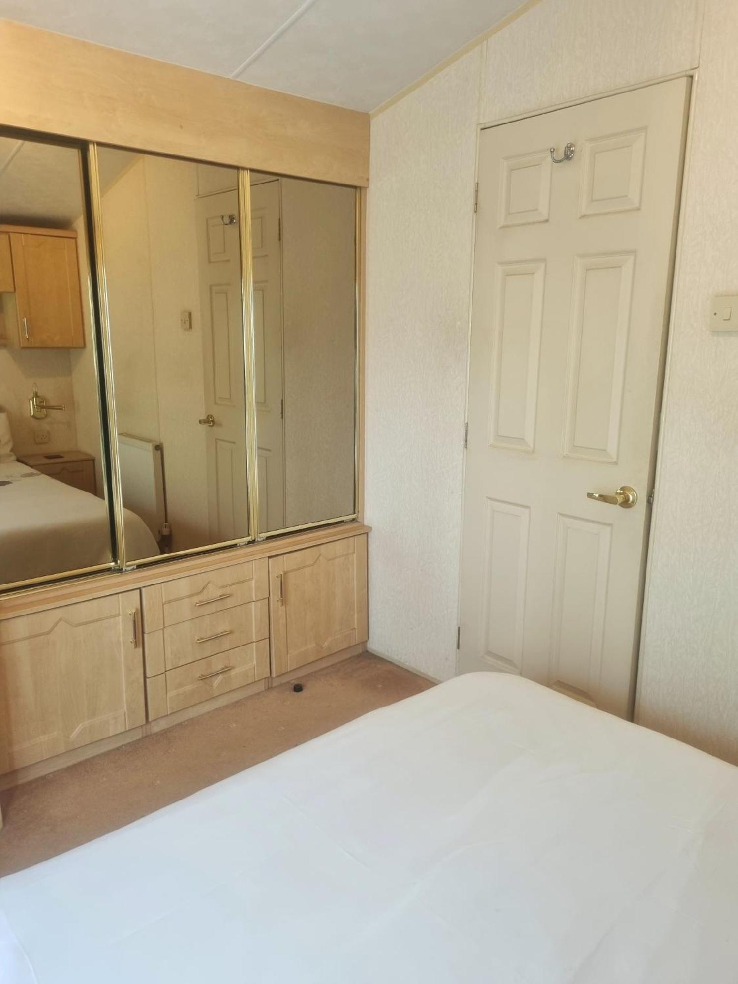 Sunrise Holidays - Emerald Holiday home