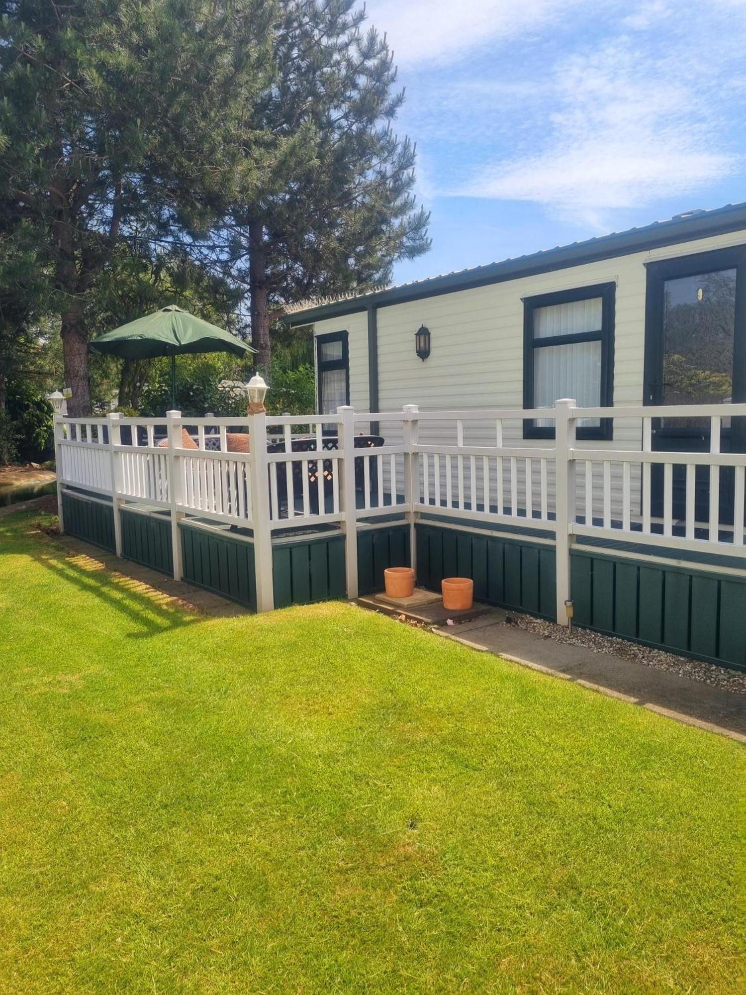 Sunrise Holidays - Emerald Holiday home